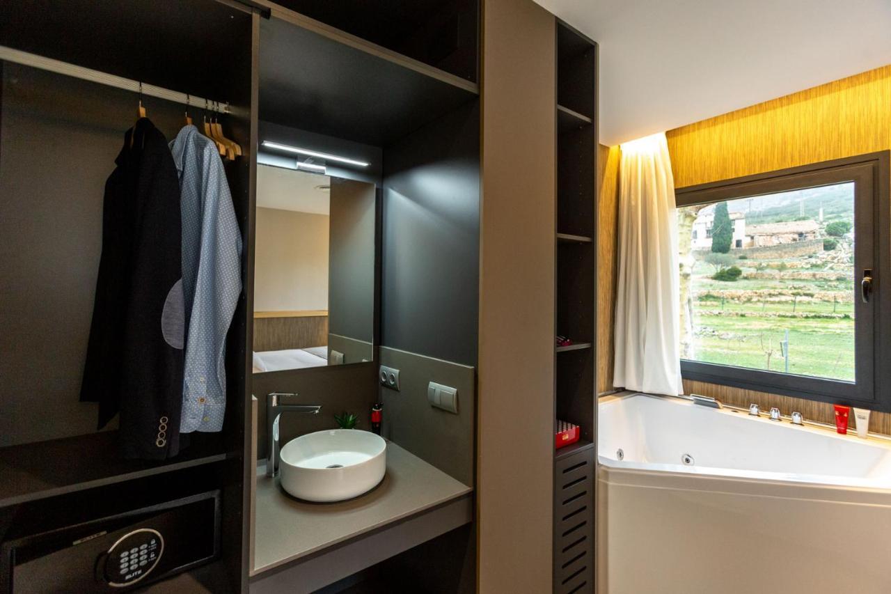 Sant Pere Homes Ballestar المظهر الخارجي الصورة
